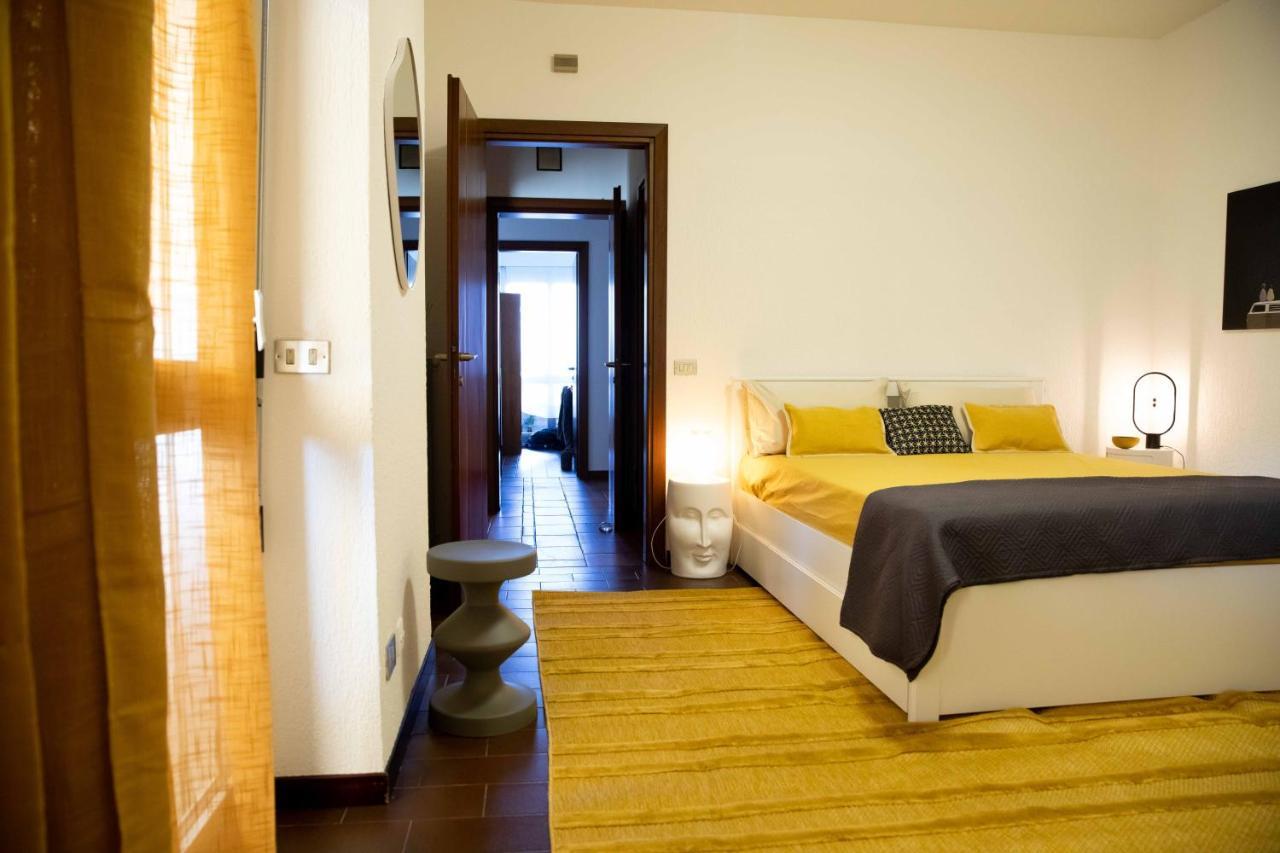 Sound Of Colors - Art Design Apartment Desenzano del Garda Eksteriør bilde